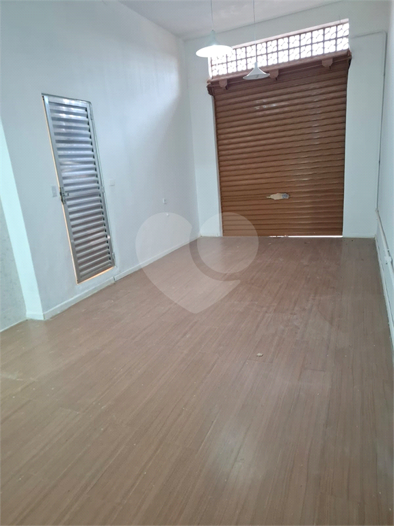 Casa à venda com 2 quartos, 150m² - Foto 28