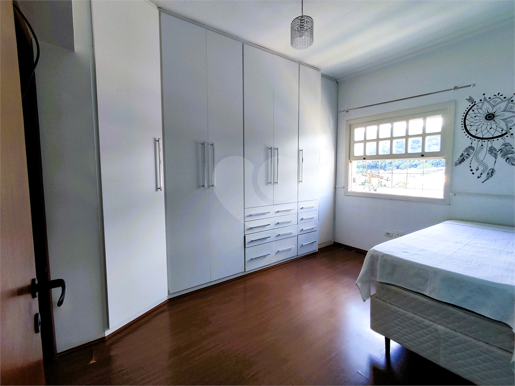 Casa condominio fechado no Horto Florestal, 3 suites, escritorio, piscina e área gourmet privativa