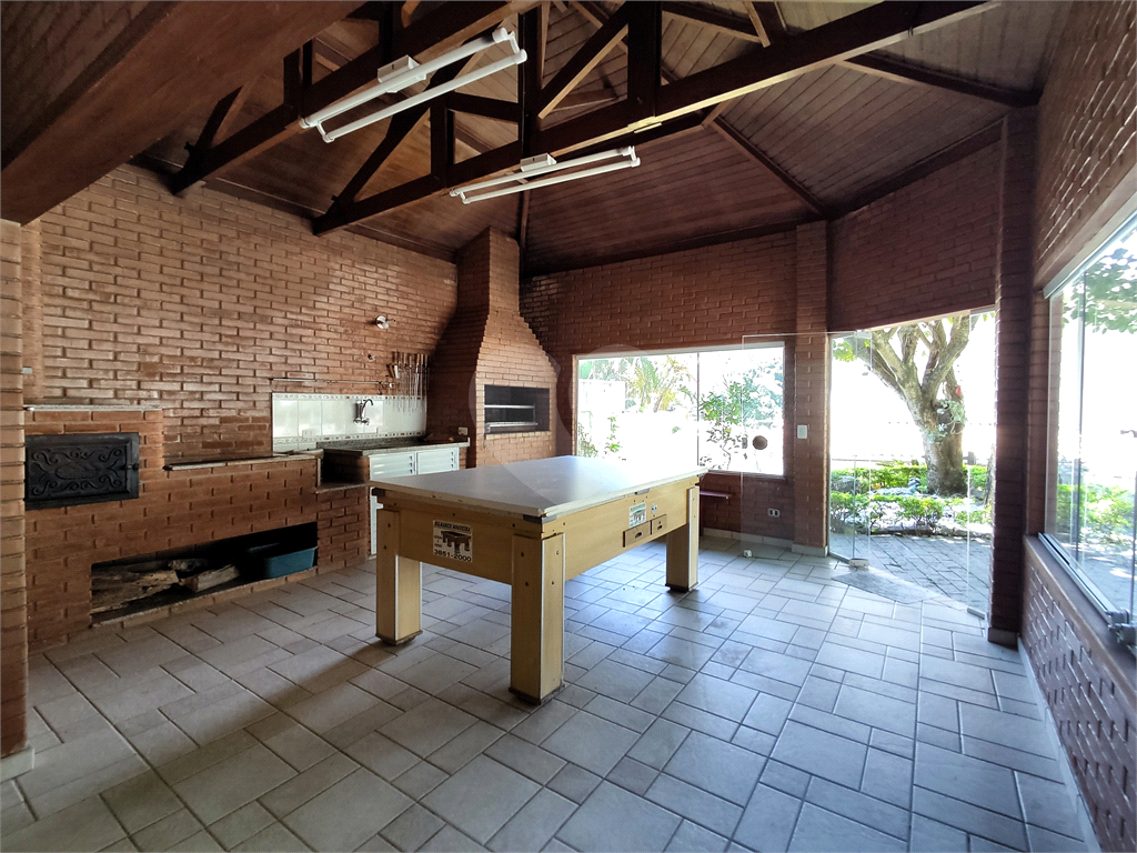 Casa condominio fechado no Horto Florestal, 3 suites, escritorio, piscina e área gourmet privativa