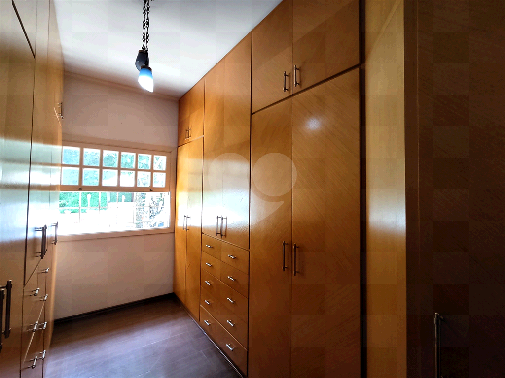 Casa condominio fechado no Horto Florestal, 3 suites, escritorio, piscina e área gourmet privativa