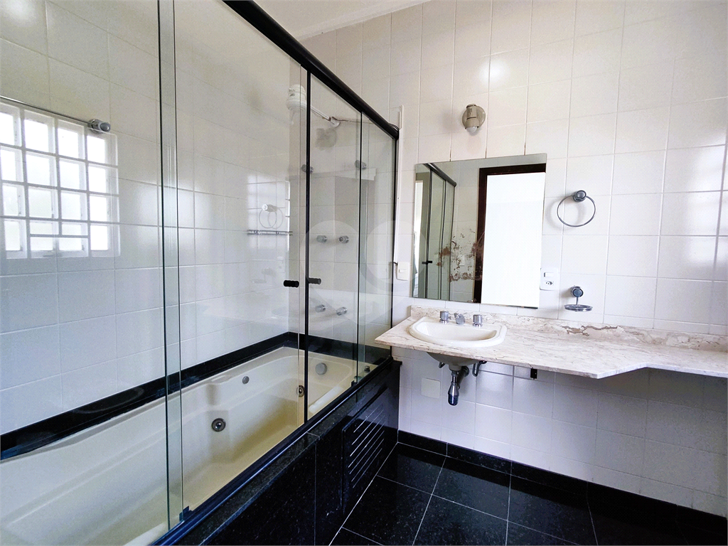 Casa condominio fechado no Horto Florestal, 3 suites, escritorio, piscina e área gourmet privativa