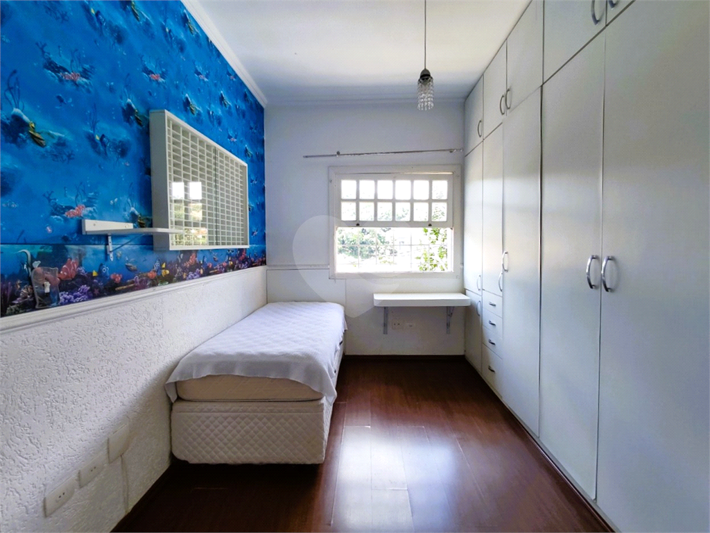 Casa condominio fechado no Horto Florestal, 3 suites, escritorio, piscina e área gourmet privativa