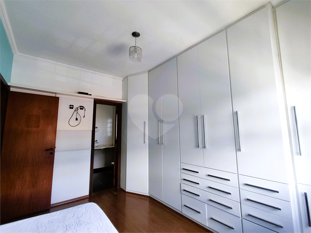 Casa condominio fechado no Horto Florestal, 3 suites, escritorio, piscina e área gourmet privativa