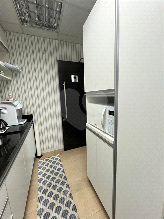 Sala comercial com renda - Oportunidade