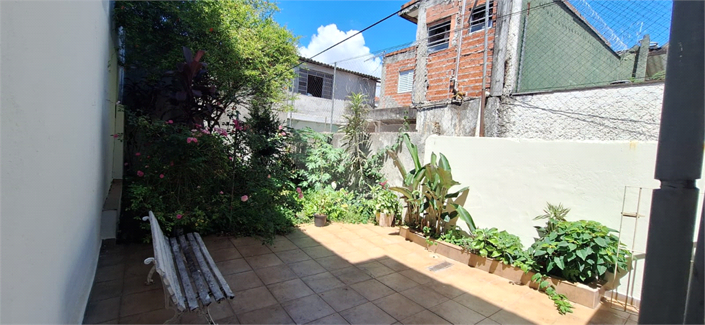 Vende-se:  Sobrado, 100m², dois quartos e duas vagas, na Vila Nova Mazzei!