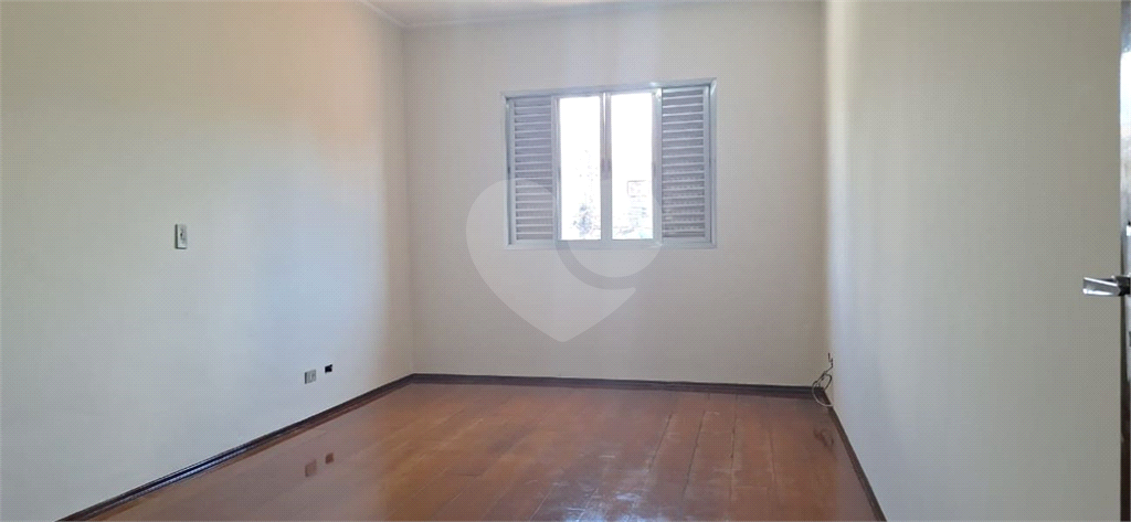 Vende-se:  Sobrado, 100m², dois quartos e duas vagas, na Vila Nova Mazzei!