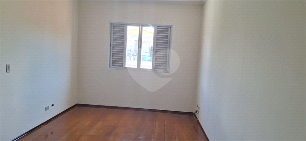 Vende-se:  Sobrado, 100m², dois quartos e duas vagas, na Vila Nova Mazzei!