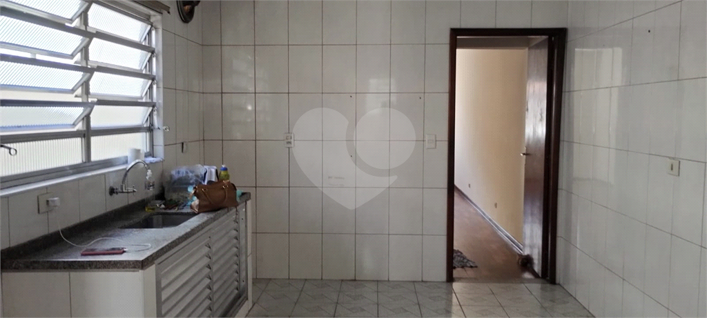 Vende-se:  Sobrado, 100m², dois quartos e duas vagas, na Vila Nova Mazzei!