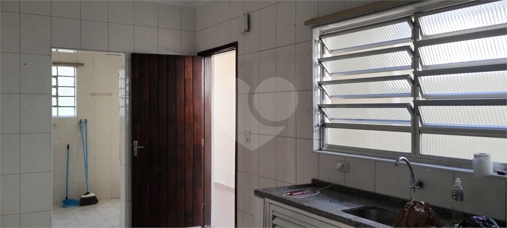 Vende-se:  Sobrado, 100m², dois quartos e duas vagas, na Vila Nova Mazzei!