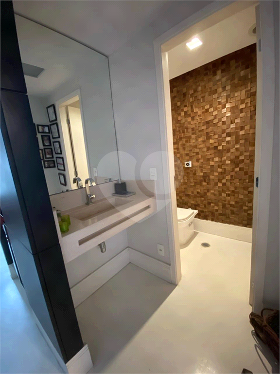 Apartamento amplo de 143 m² na Vila Mariana