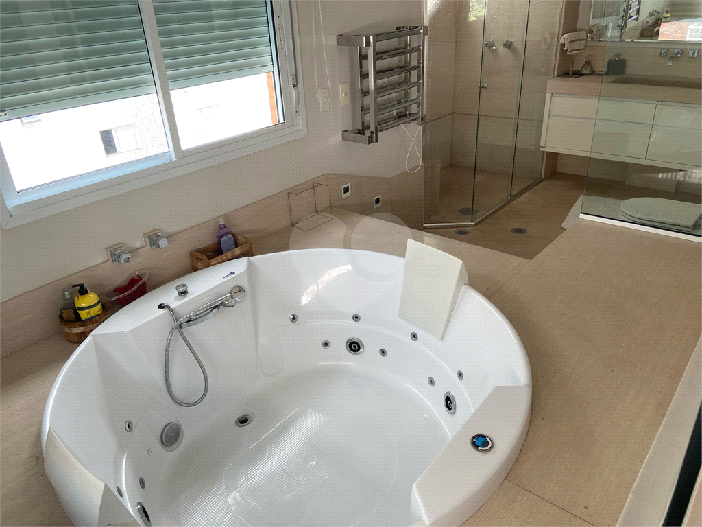 Apartamento amplo de 143 m² na Vila Mariana