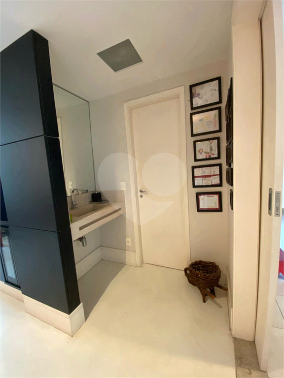 Apartamento amplo de 143 m² na Vila Mariana
