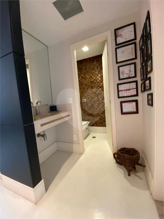 Apartamento amplo de 143 m² na Vila Mariana