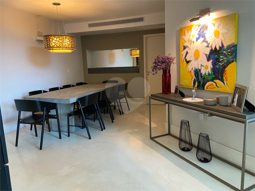 Apartamento amplo de 143 m² na Vila Mariana