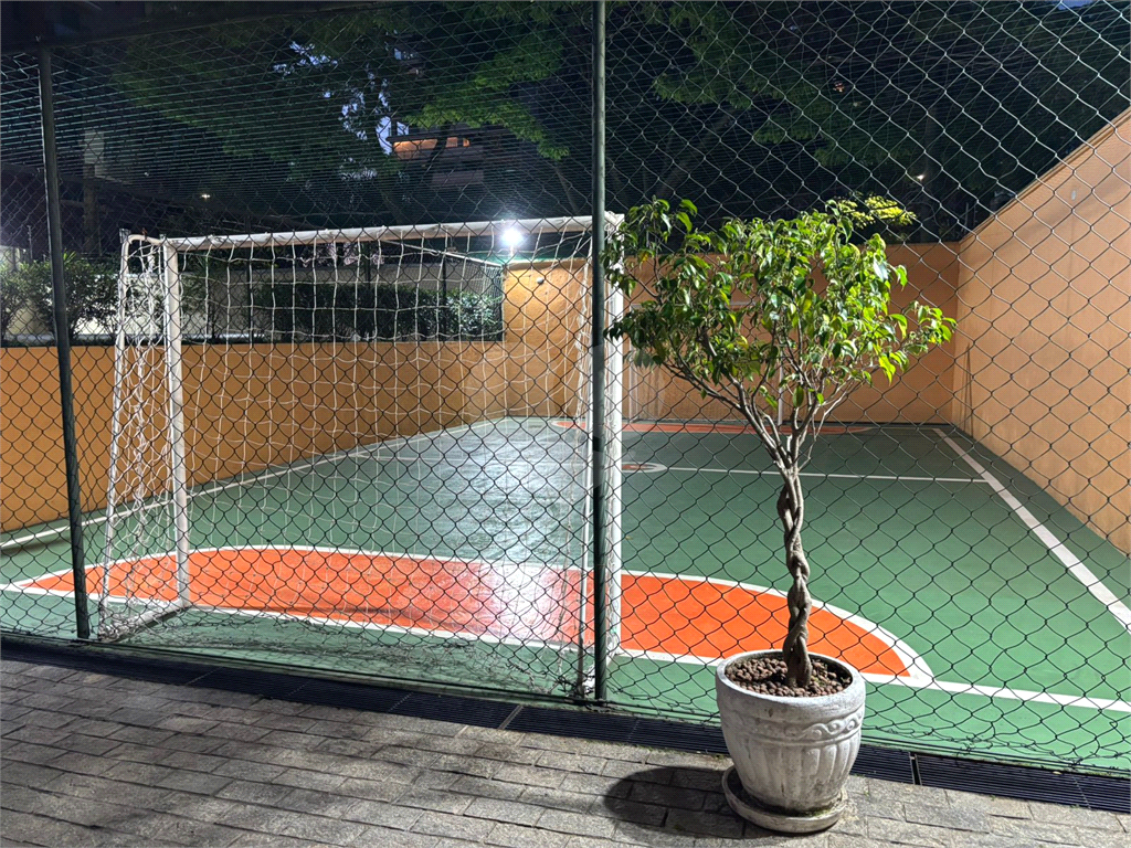 Apartamento na Chácara Klabin com 3 quartos sendo 1 suíte - lazer - 2 vagas demarcadas