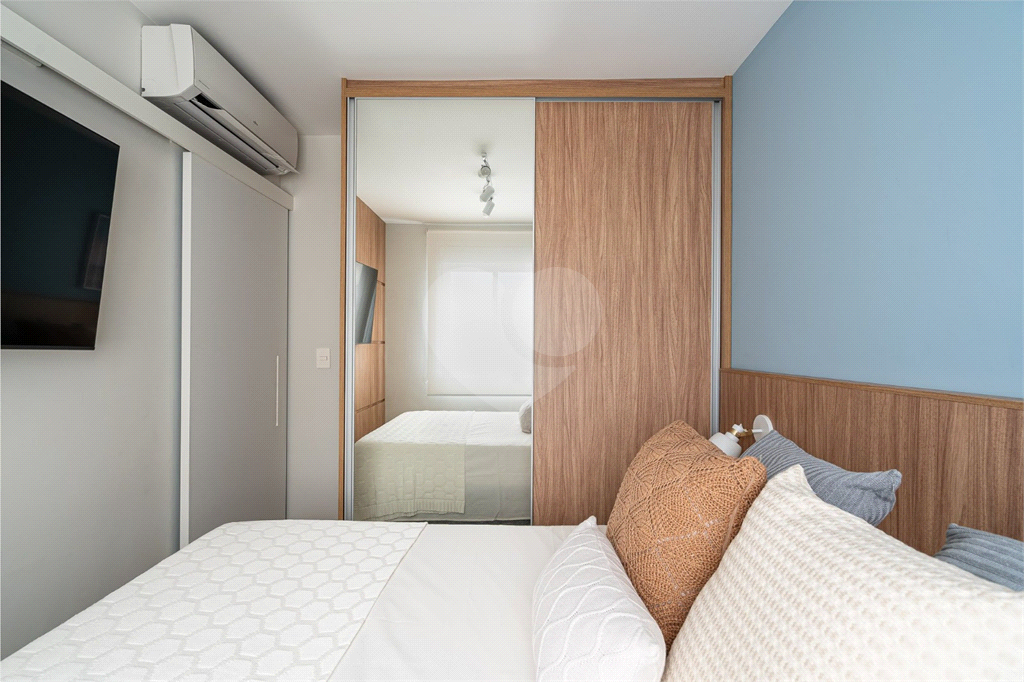 Apartamento de 47m²  a venda na Vila Mariana
