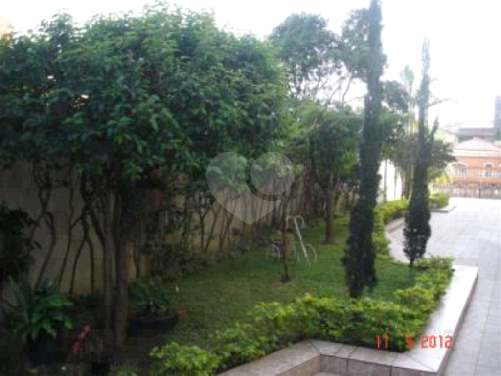 APARTAMENTO em VILA FORMOSA