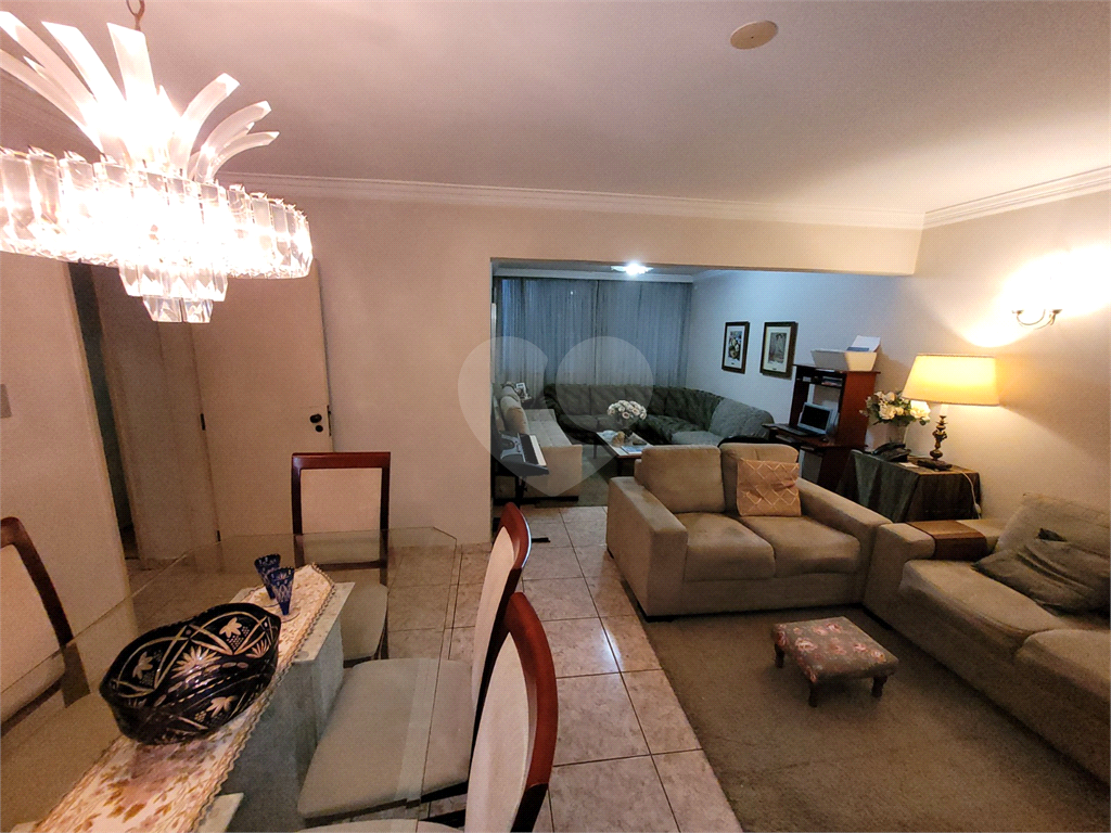 APARTAMENTO em PINHEIROS