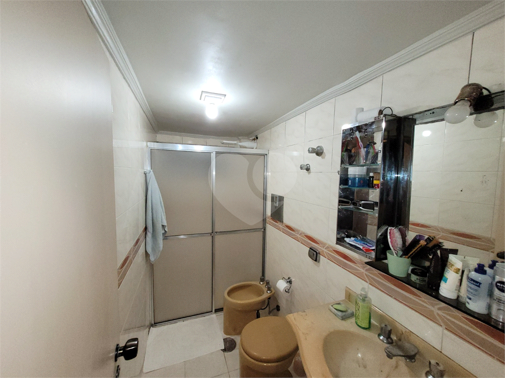 APARTAMENTO em PINHEIROS