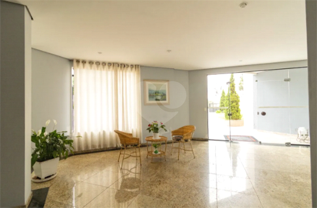 APARTAMENTO em GOPOÚVA