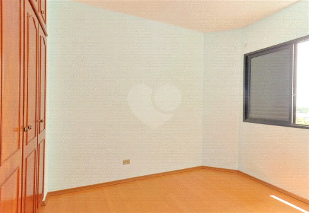 APARTAMENTO em GOPOÚVA