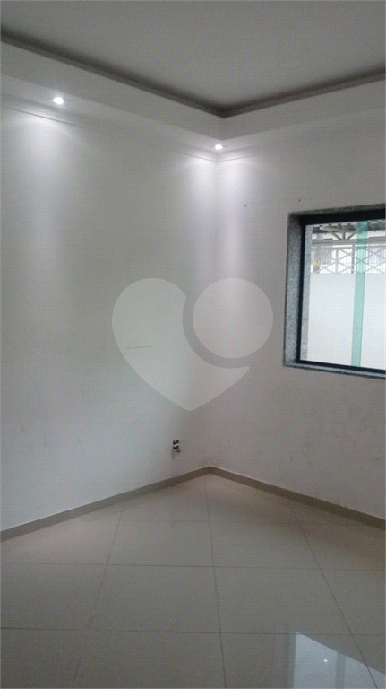 Casa - Guarulhos - 4 Quartos / Dormitórios - 5 Vagas - Venda / Compra - Edícula