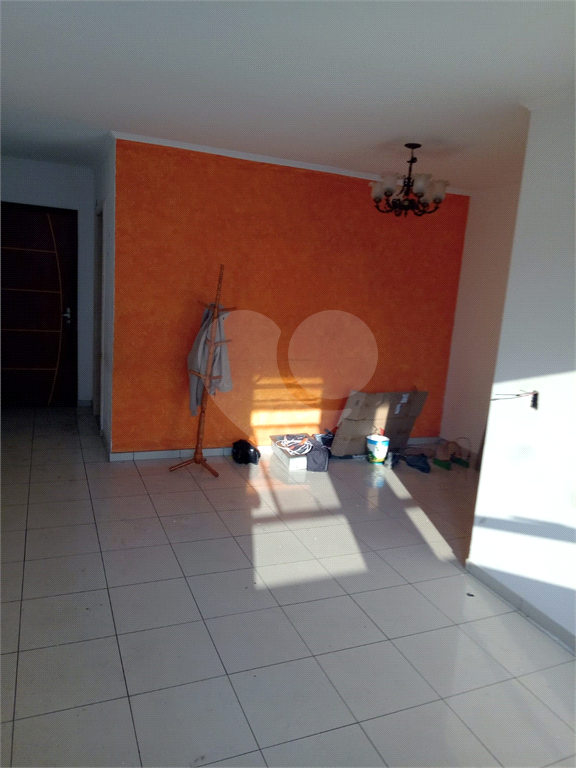 APARTAMENTO em SAPOPEMBA