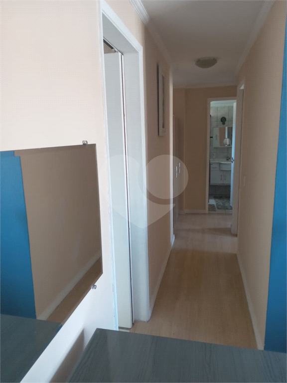 APARTAMENTO em CAMPO LIMPO