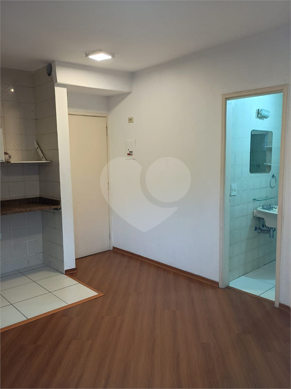 APARTAMENTO em BELA VISTA