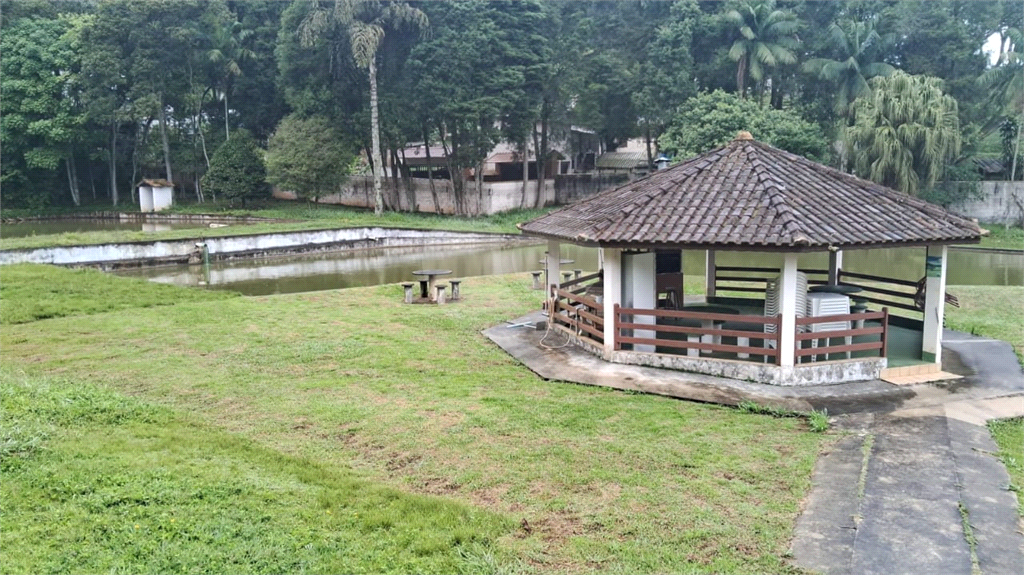 Excepcional Chácara à venda com rampa de acesso para barcos e jet skis para a Represa Billings 