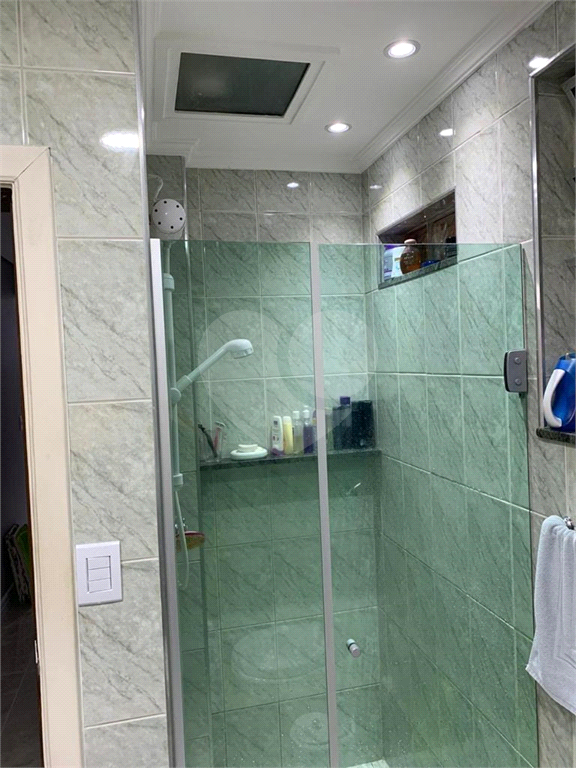 Apartamento à Venda - 2 Dormitórios, Quintal e Garagem!