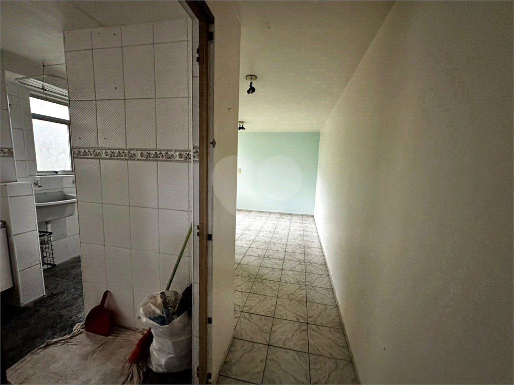 Apartamento à venda com 2 quartos, 50m² - Foto 3