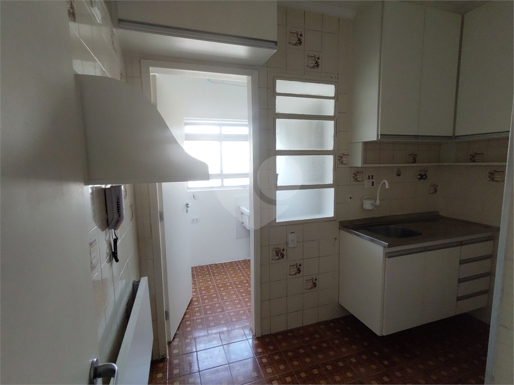 Apartamento à venda com 2 quartos, 2300m² - Foto 25