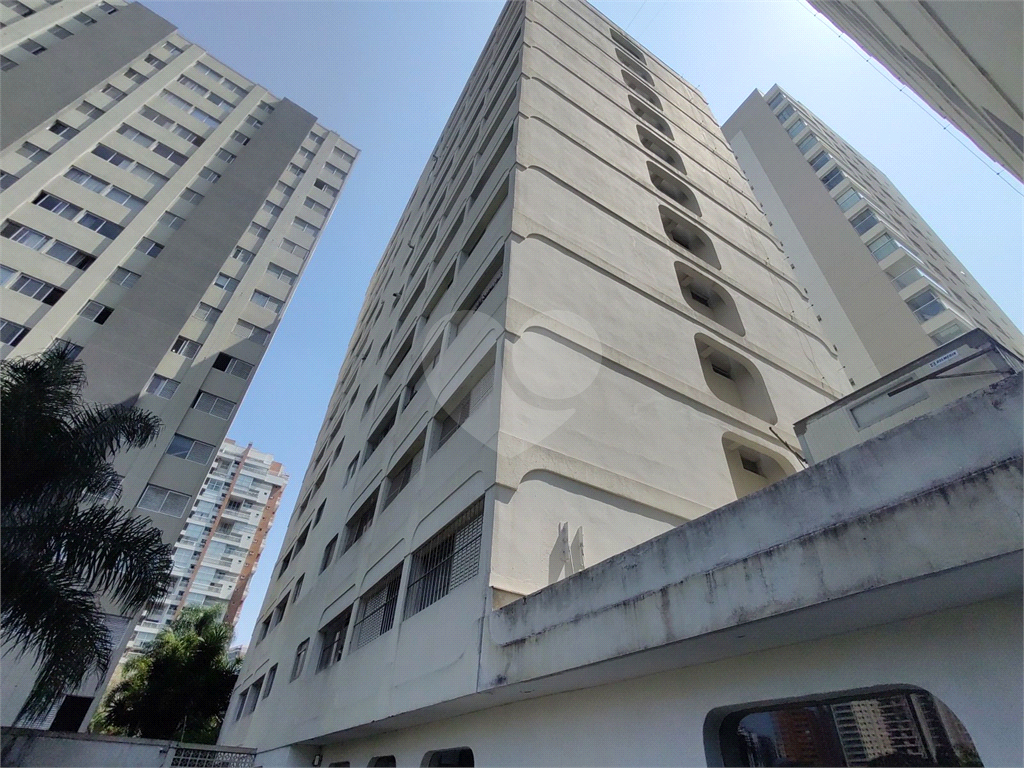 Apartamento à venda com 2 quartos, 2300m² - Foto 15