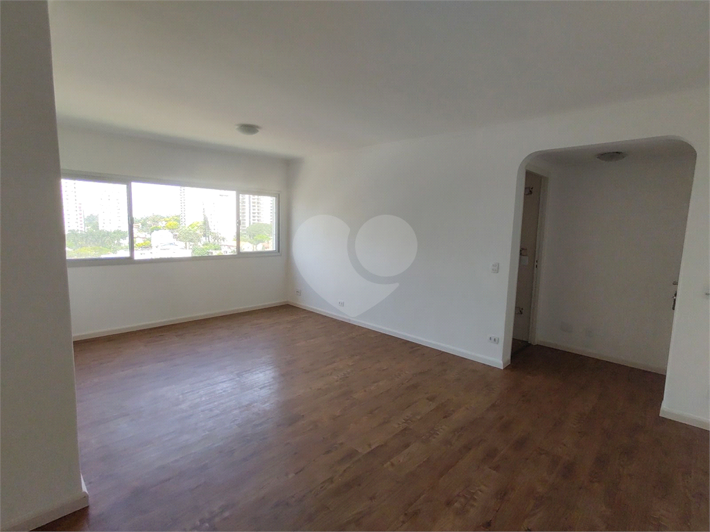 Apartamento à venda com 2 quartos, 2300m² - Foto 28