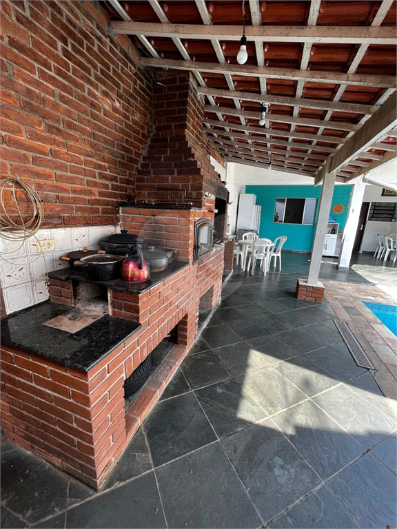 Maravilhosa casa à 300metros da praia.
