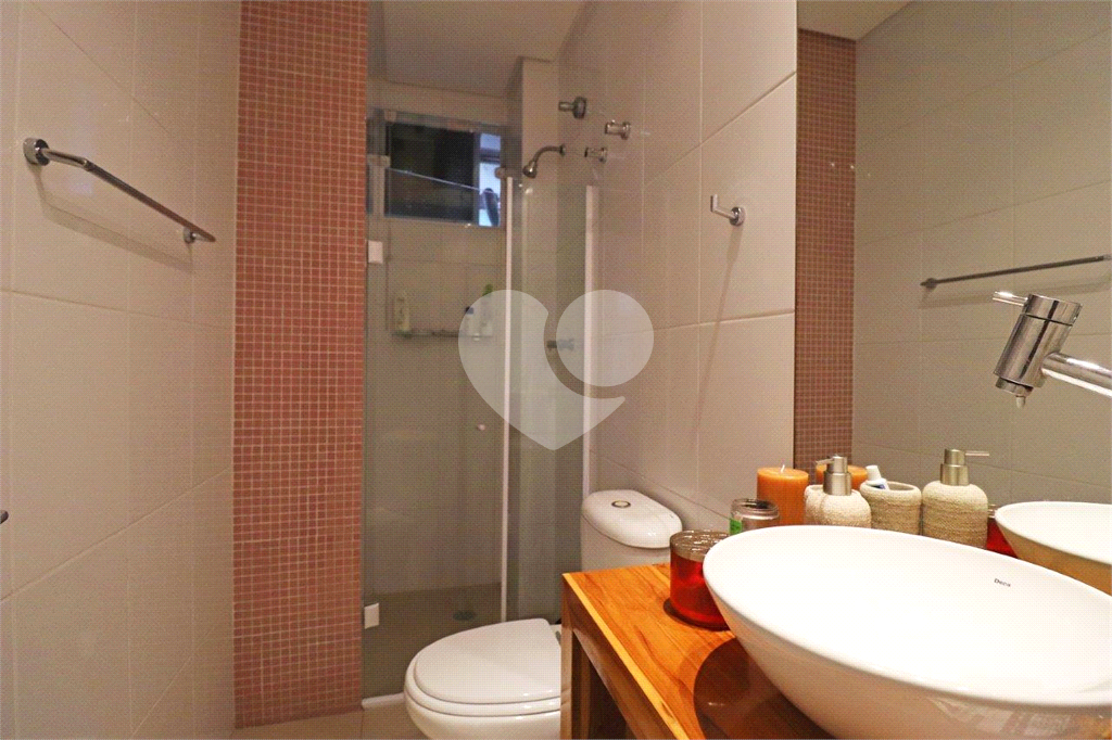 Apartamento de 130m² reformado localizado no coração do Itaim Bibi 