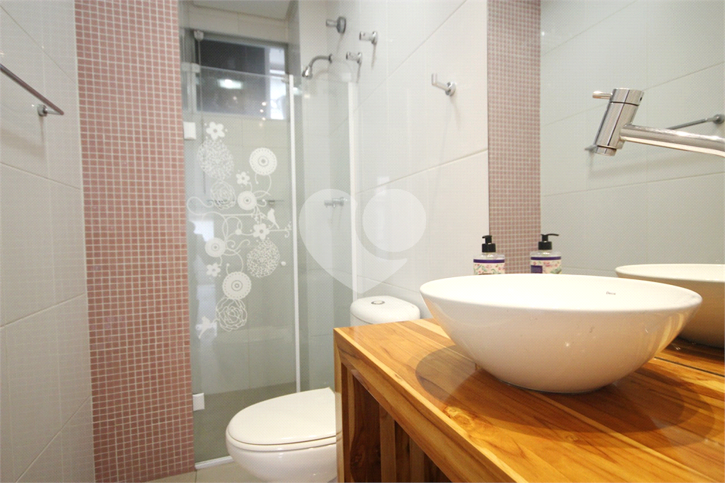 Apartamento de 130m² reformado localizado no coração do Itaim Bibi 