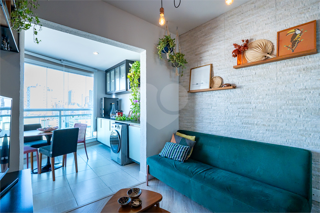 O Studio com 36 m2 com 1 dormitório e vaga de garagem.