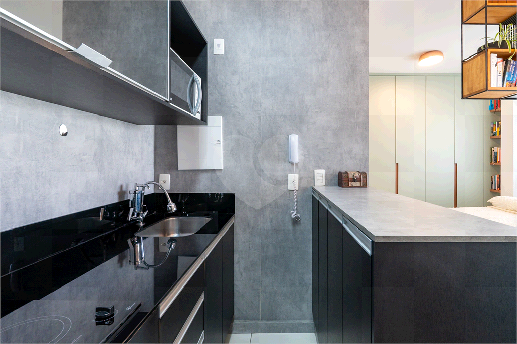 O Studio com 36 m2 com 1 dormitório e vaga de garagem.