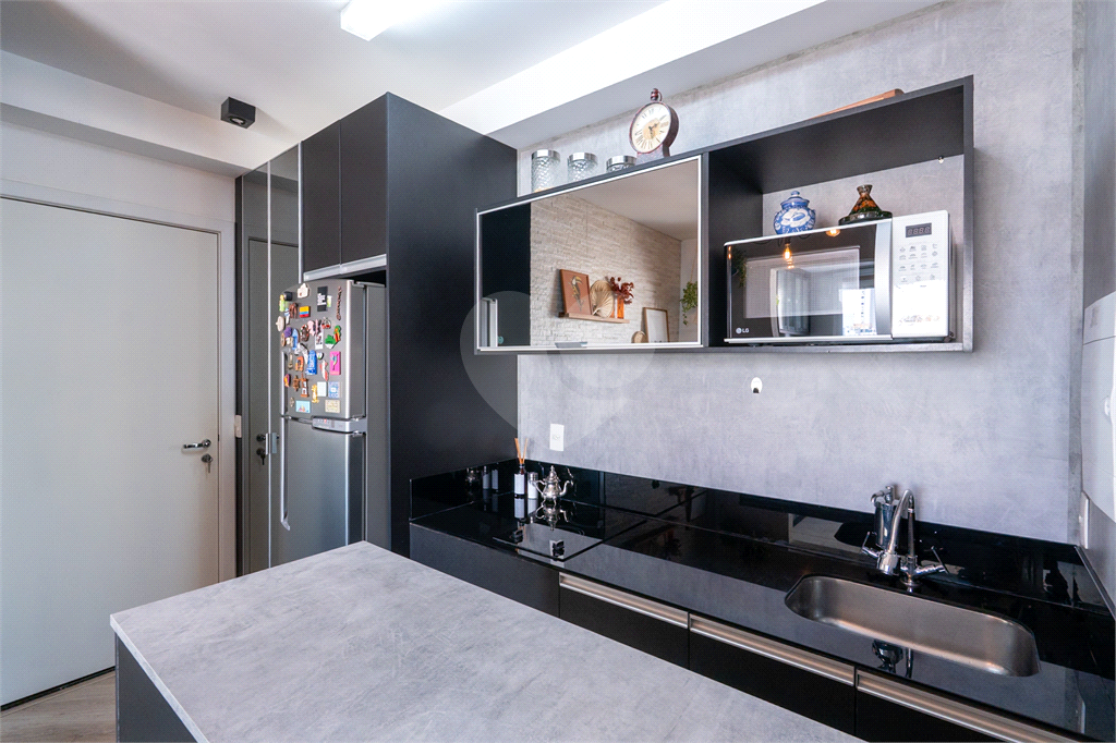 O Studio com 36 m2 com 1 dormitório e vaga de garagem.