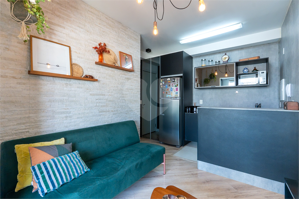 O Studio com 36 m2 com 1 dormitório e vaga de garagem.