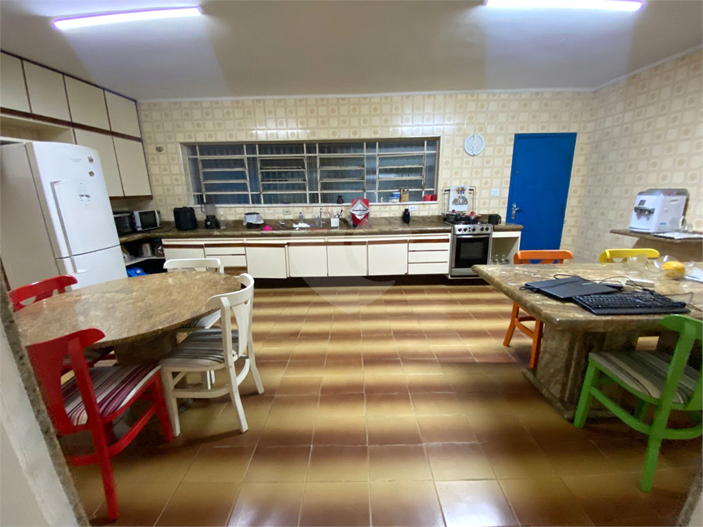 Sobrado 3 Suítes próximo ao parque do carmo