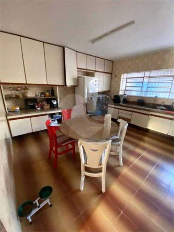 Sobrado 3 Suítes próximo ao parque do carmo