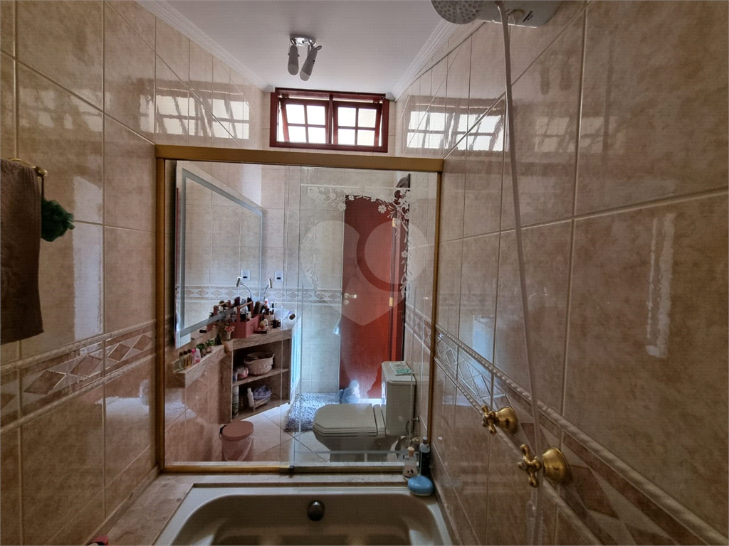 Casa à venda com 3 quartos, 220m² - Foto 17