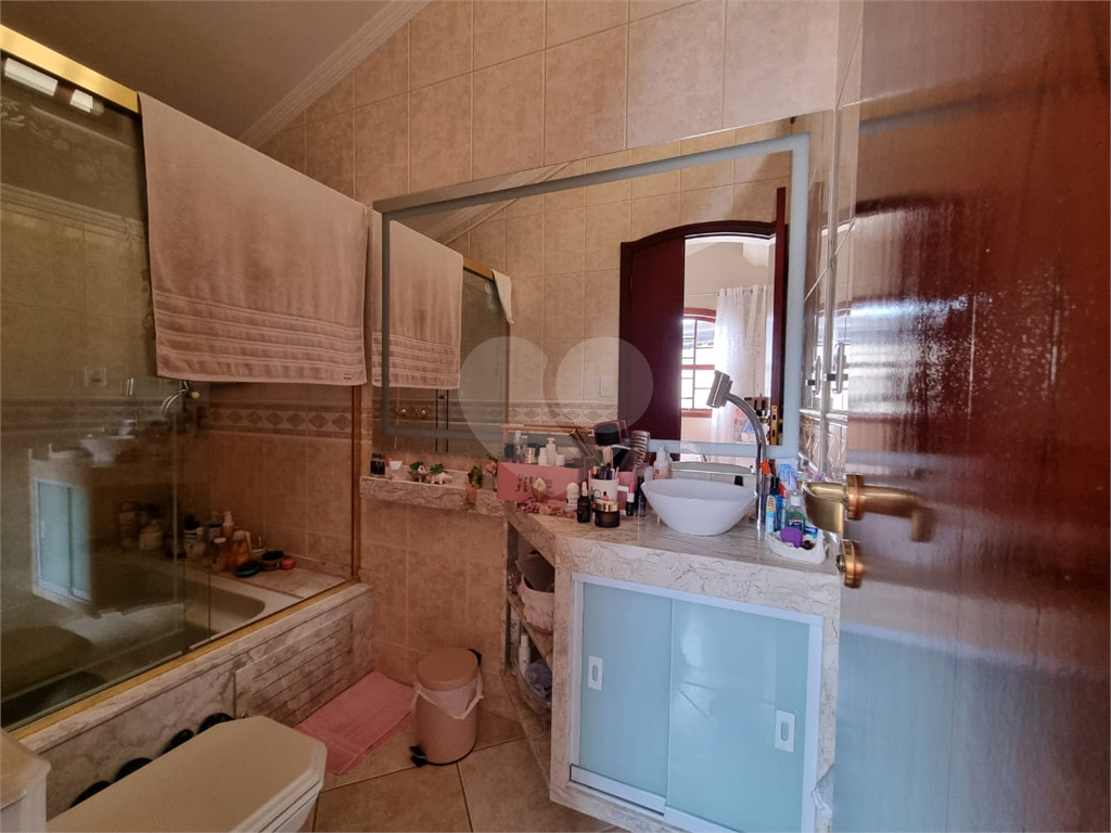 Casa à venda com 3 quartos, 220m² - Foto 20