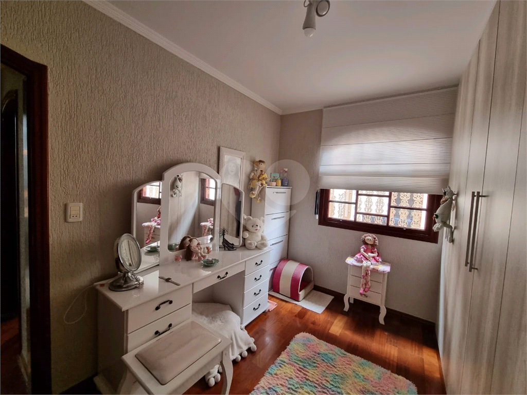 Casa à venda com 3 quartos, 220m² - Foto 27