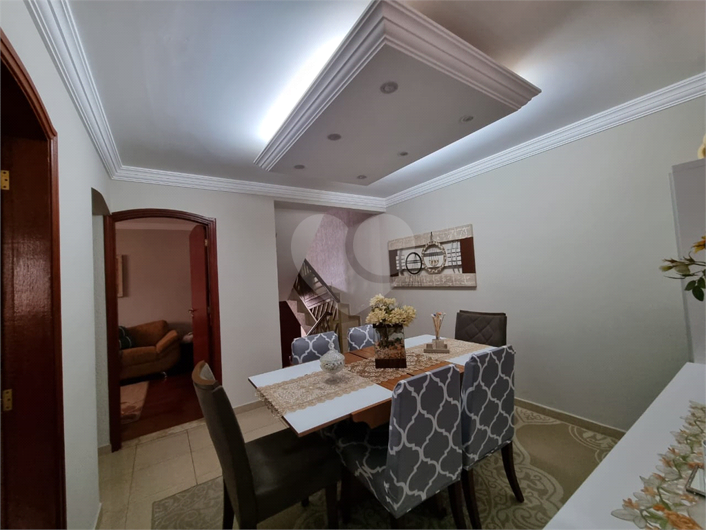 Casa à venda com 3 quartos, 220m² - Foto 33