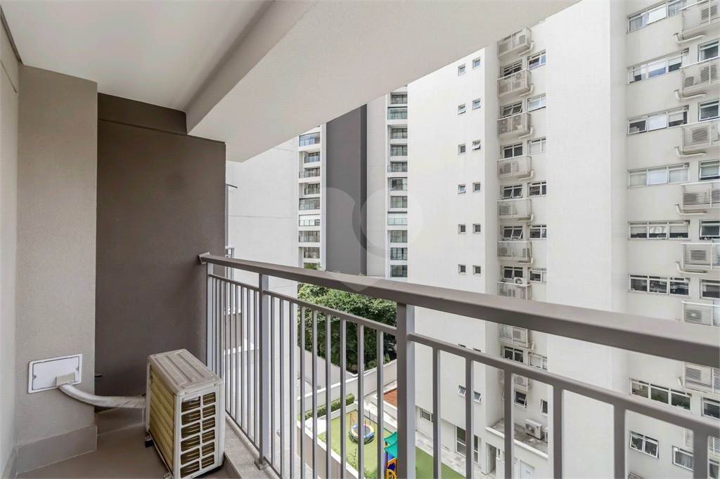 APARTAMENTO em MOEMA