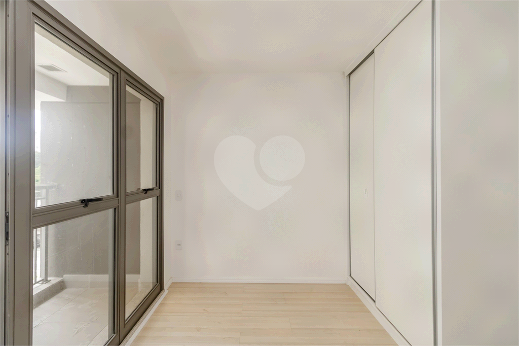 APARTAMENTO em MOEMA